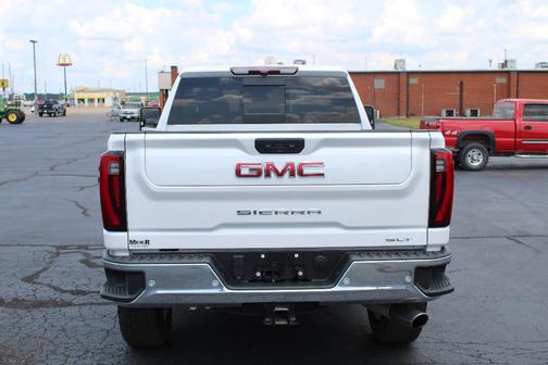 2024 GMC Sierra 2500 SLT