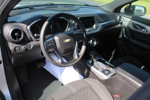 Silver Ice Metallic 2022 Chevrolet Blazer 2LT