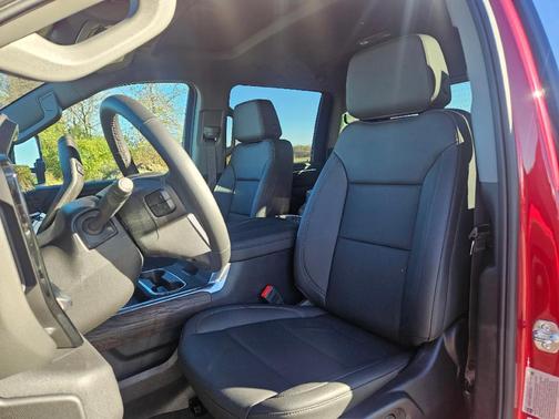 2025 GMC Sierra 2500 SLT