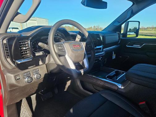 2025 GMC Sierra 2500 SLT