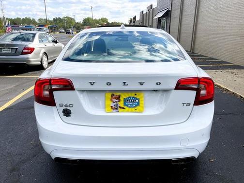 2015 Volvo S60 T5 Premier Plus