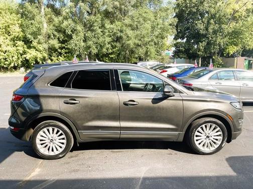 2019 Lincoln MKC Standard