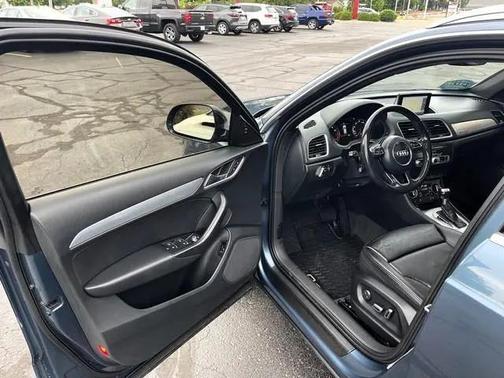 2017 Audi Q3 2.0T Premium Plus