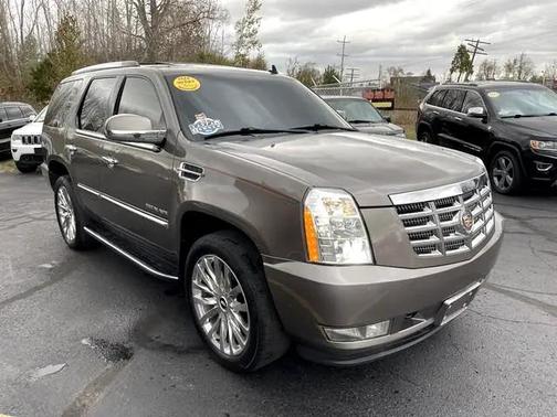 2012 Cadillac Escalade Luxury