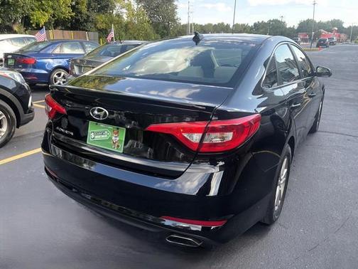 2016 Hyundai SONATA SE