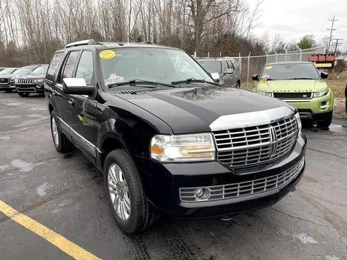 2012 Lincoln Navigator Base
