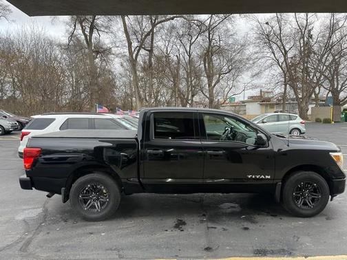 2017 Nissan Titan S