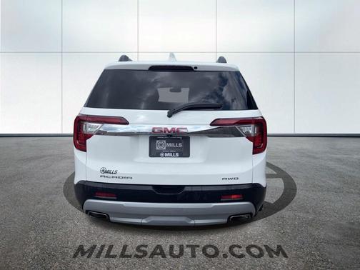 2023 GMC Acadia AWD SLT