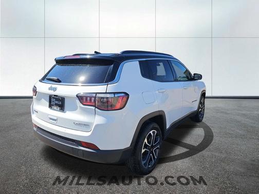 Bright White Clearcoat 2024 Jeep Compass Limited