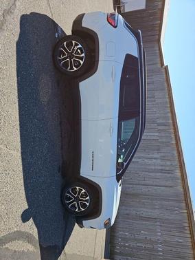 Bright White Clearcoat 2024 Jeep Compass Limited