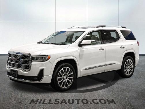 2023 GMC Acadia Denali