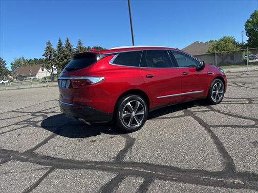 2022 Buick Enclave AWD Essence