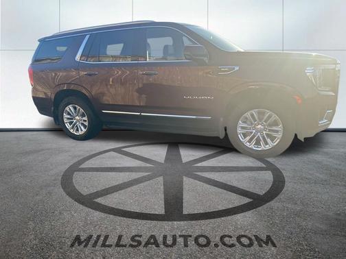 2023 GMC Yukon SLT