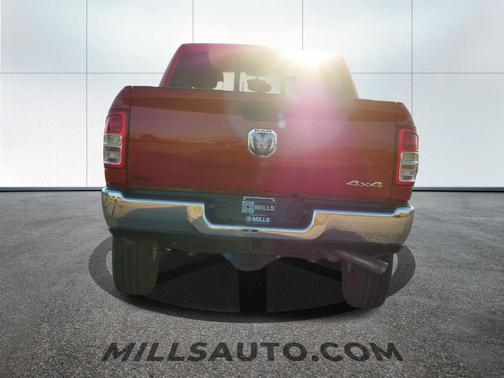 2024 RAM 2500 Tradesman Crew Cab 4x4 6'4' Box