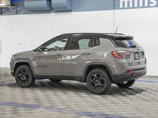 2023 Jeep Compass Trailhawk
