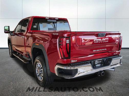 2025 GMC Sierra 3500 SLT