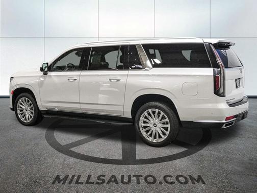 2023 Cadillac Escalade ESV Premium Luxury
