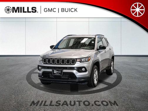 Sting-Gray Clearcoat 2024 Jeep Compass Latitude