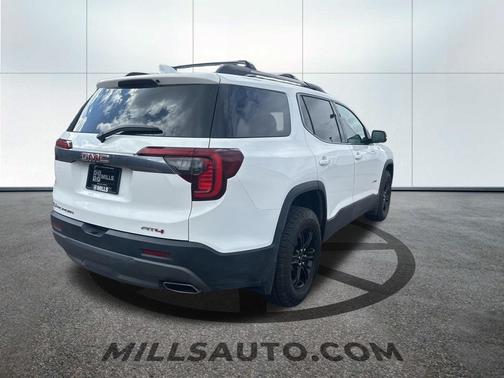 2023 GMC Acadia AWD AT4