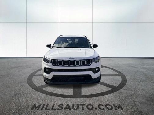 2024 Jeep Compass Latitude Lux