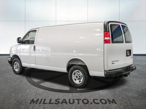 2025 GMC Savana 3500 RWD 3500 Regular Wheelbase Work Van