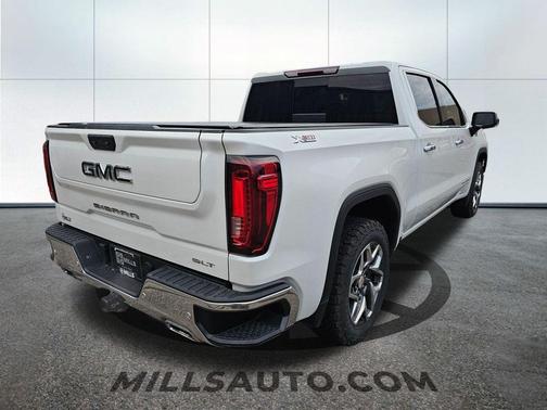 2022 GMC Sierra 1500 SLT