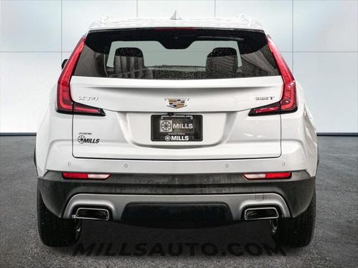 2022 Cadillac XT4 Premium Luxury