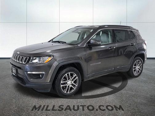 Granite Crystal Metallic Clearcoat 2018 Jeep Compass Latitude