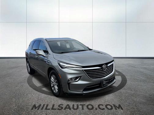 2023 Buick Enclave Essence AWD