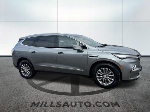 2023 Buick Enclave Essence AWD