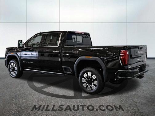 Onyx Black 2025 GMC Sierra 3500 Denali