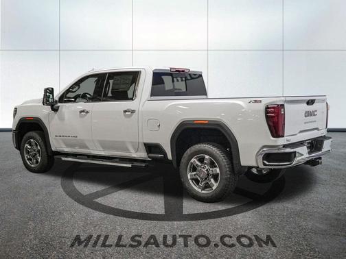 2026 GMC Sierra 3500 SLT