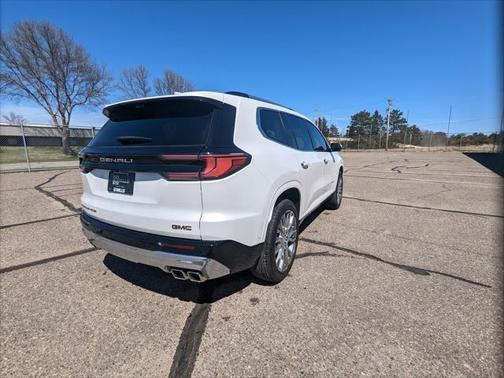 2025 GMC Acadia Denali