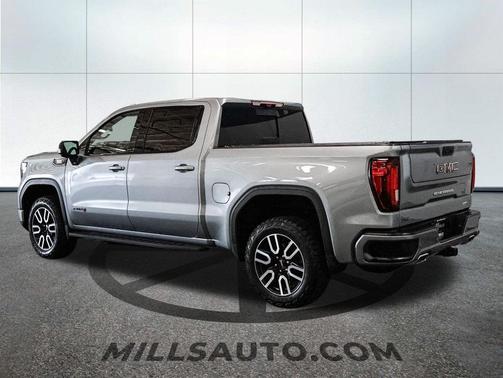 Sterling Metallic 2024 GMC Sierra 1500 AT4