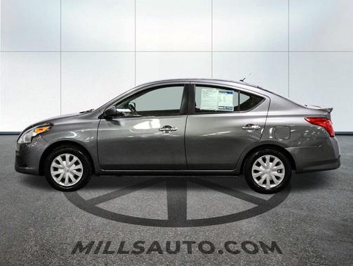 2017 Nissan Versa 1.6 SV