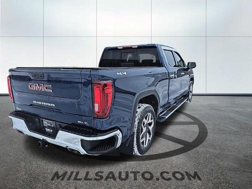 2023 GMC Sierra 1500 SLT