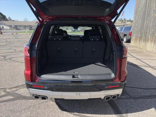 2025 GMC Acadia Denali