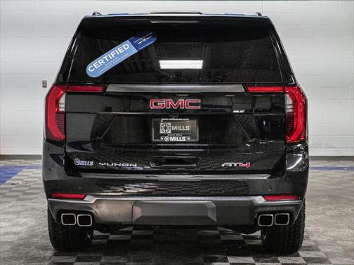 2025 GMC Yukon XL 4WD AT4