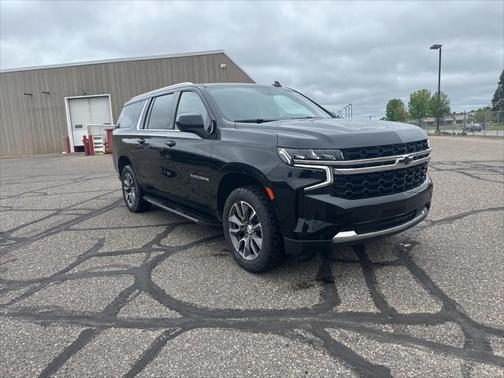2023 Chevrolet Suburban LS