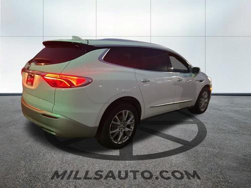 2023 Buick Enclave Essence AWD