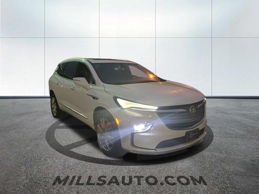 2023 Buick Enclave Essence AWD