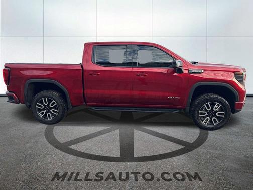 2023 GMC Sierra 1500 AT4