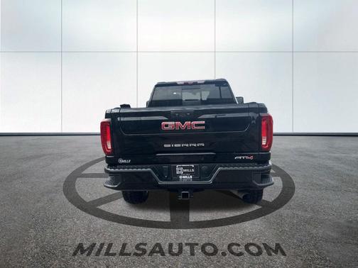 2022 GMC Sierra 2500 AT4