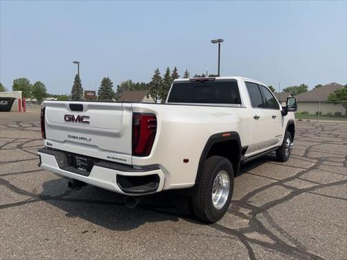 2025 GMC Sierra 3500 Denali