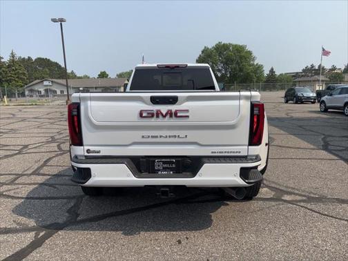 2025 GMC Sierra 3500 Denali