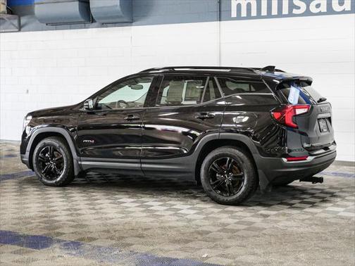2023 GMC Terrain AWD AT4