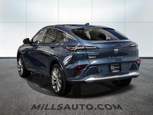Ocean Blue Metallic 2026 Buick Envista Avenir FWD