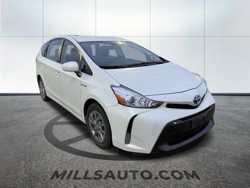 2017 Toyota Prius v 