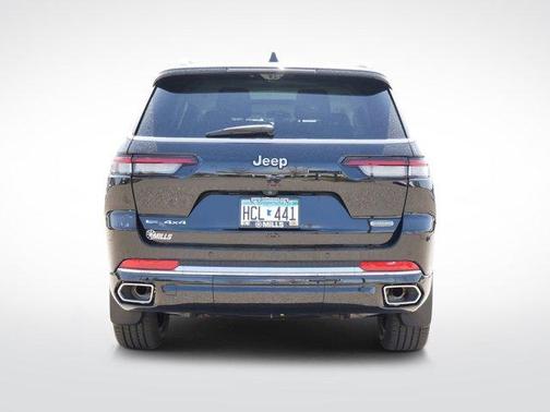 Photo 4 of 43 of 2021 Jeep Grand Cherokee L Overland