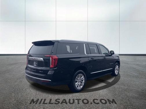 2024 GMC Yukon XL SLT